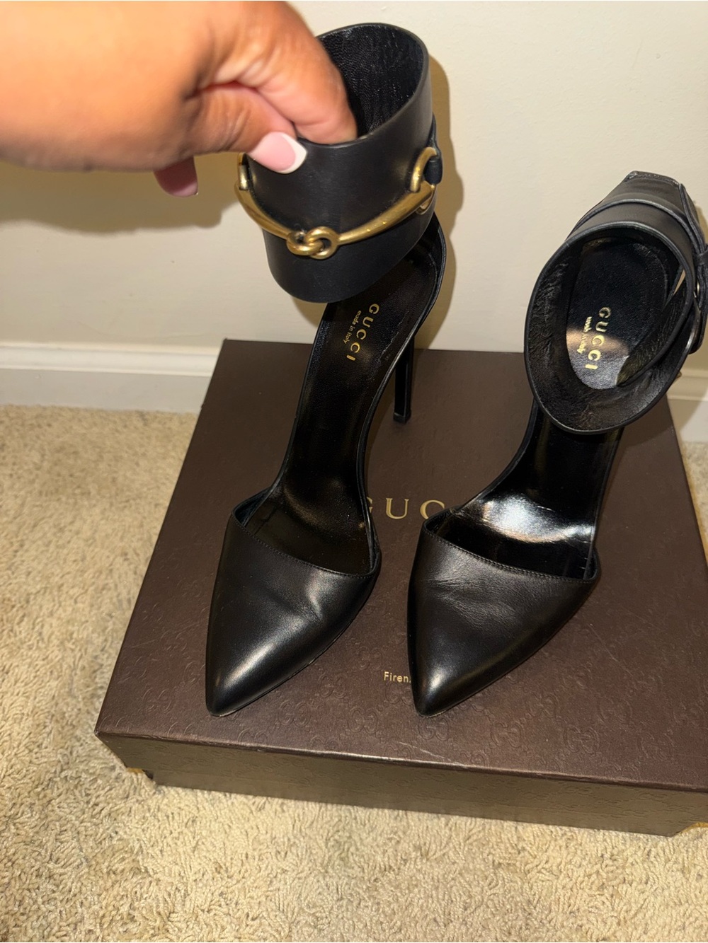 Gucci Black Leather Ankle-Strap Pointed Pumps with Gold Horsebit